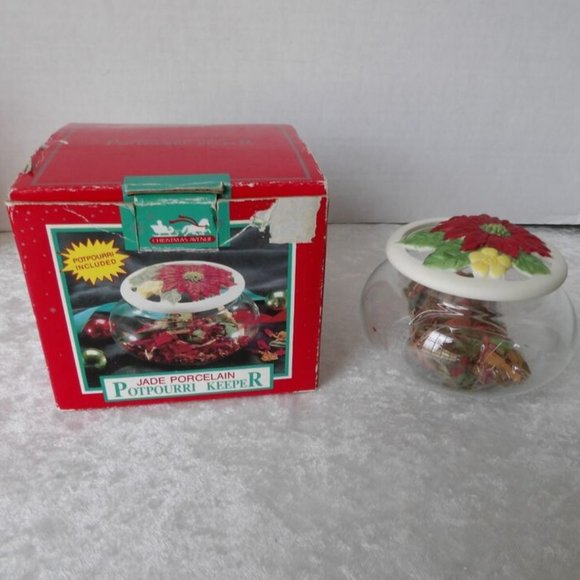 🎁Vintage Jade Porcelain and Glass Potpourri Keeper/Trinket by Christmas Avenue - Picture 4 of 11